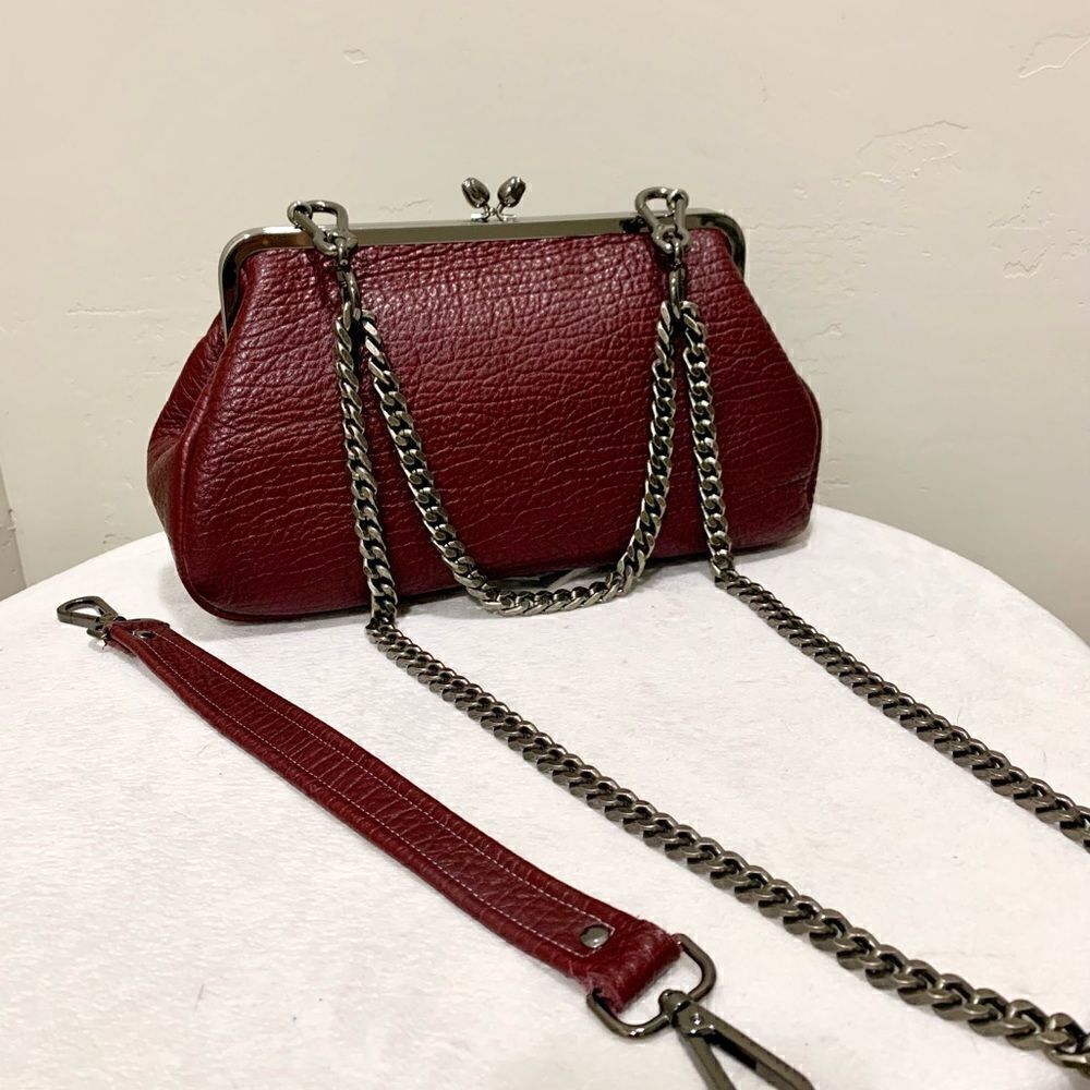 Handmade Genuine Premium Cowhide “Tulip” Kisslock Wristlet/Shoulder Bag
